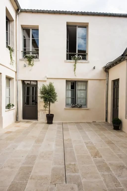 Hôtel Le Chantilly - Photo 1