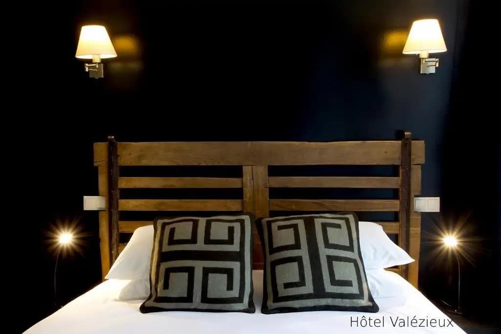 Hôtel Valézieux - Photo 1