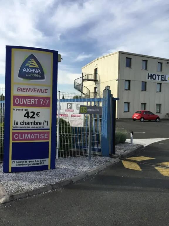 Hôtel Akena Gaillac - Photo 1