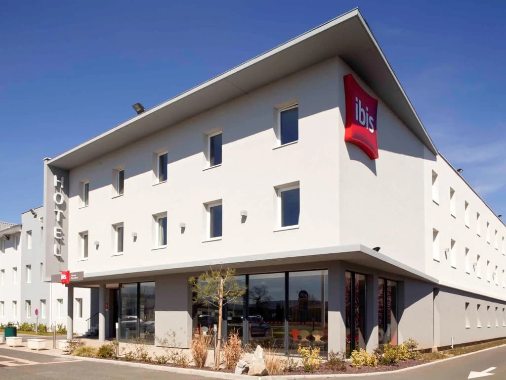 ibis Clermont Ferrand Nord Riom - Photo 1