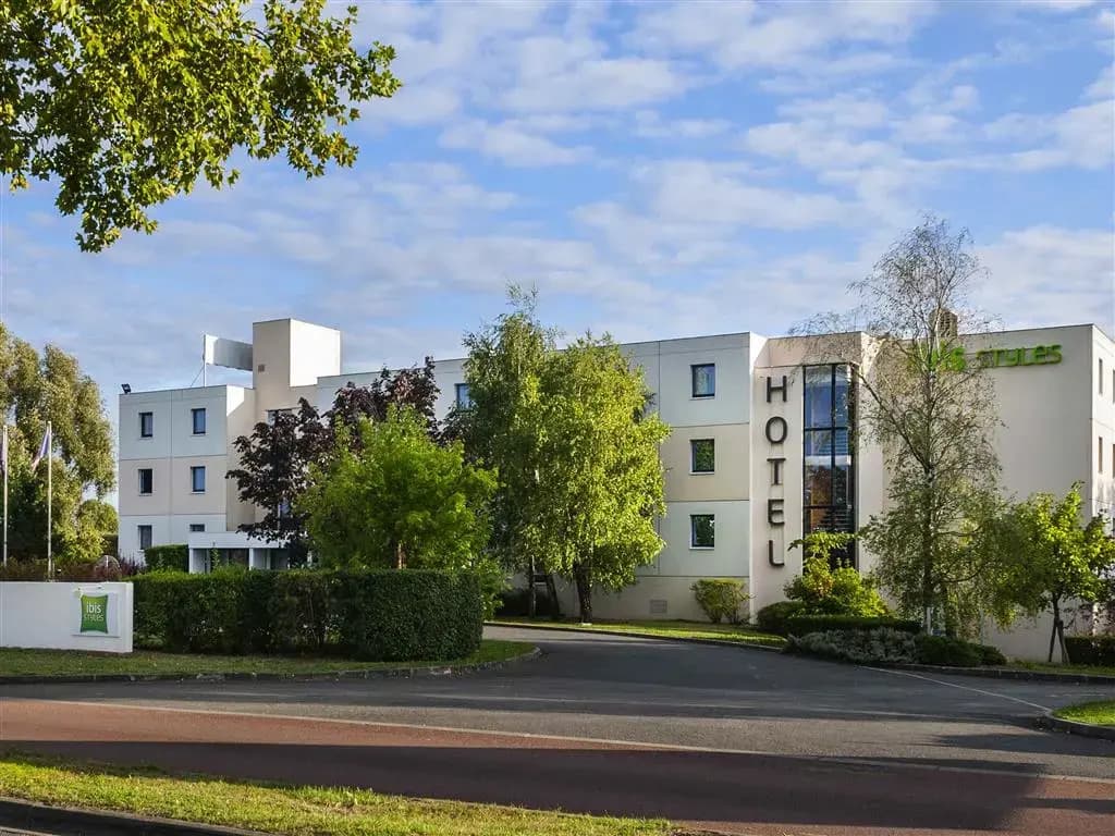 Ibis Styles Cognac - Photo 1