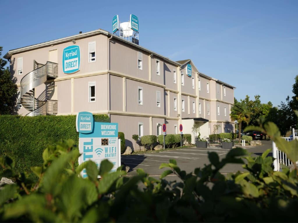 Kyriad Direct Orleans Ouest - Photo 1