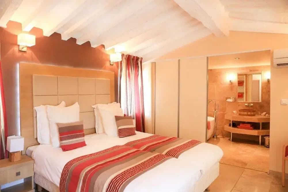 Mas de la Tour - Photo 1