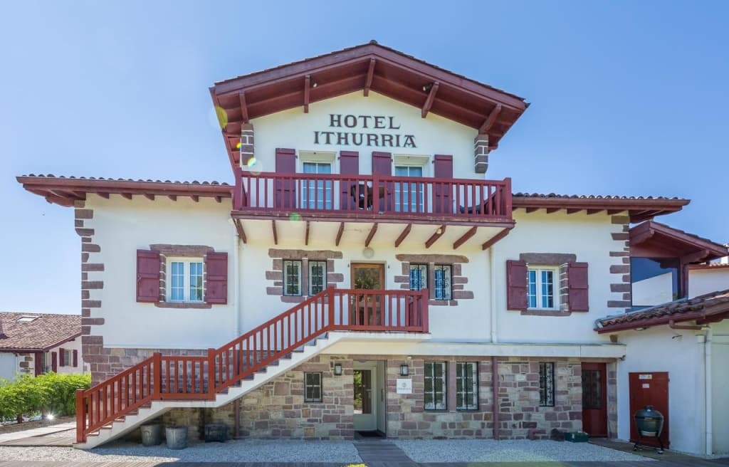 Hotel Ithurria - Photo 1