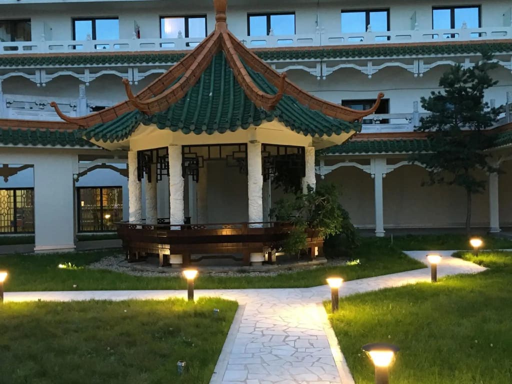 Huatian Chinagora Hotel - Photo 1