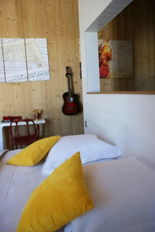 What Else Hotel - Photo 1