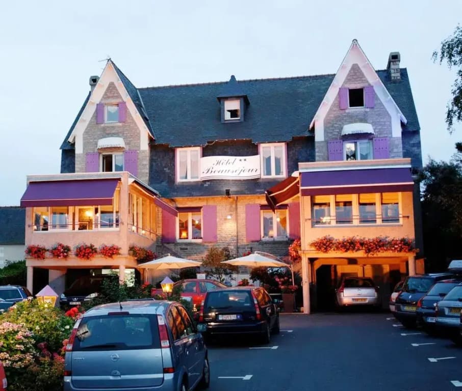 Logis Hotel Beausejour - Photo 1