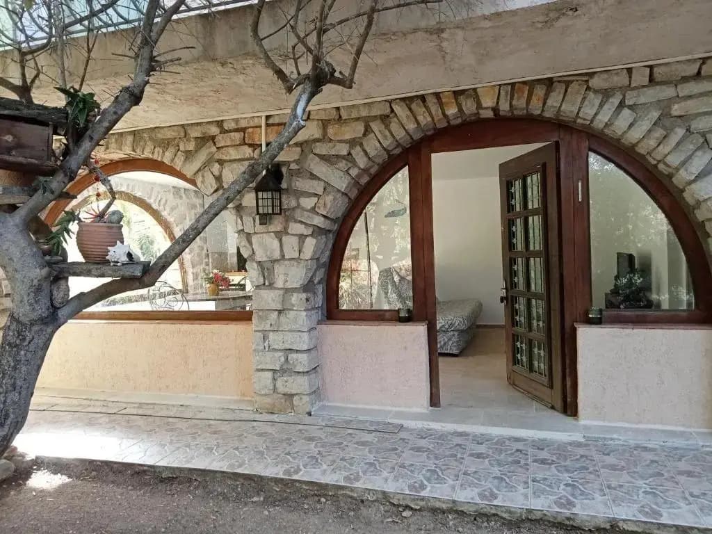 Bas de villa au chant des cigales - Photo 1