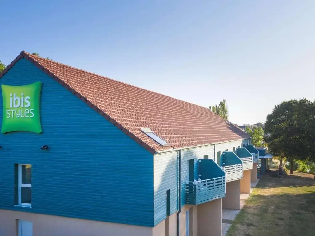 ibis Styles Bourbon Lancy - Photo 1