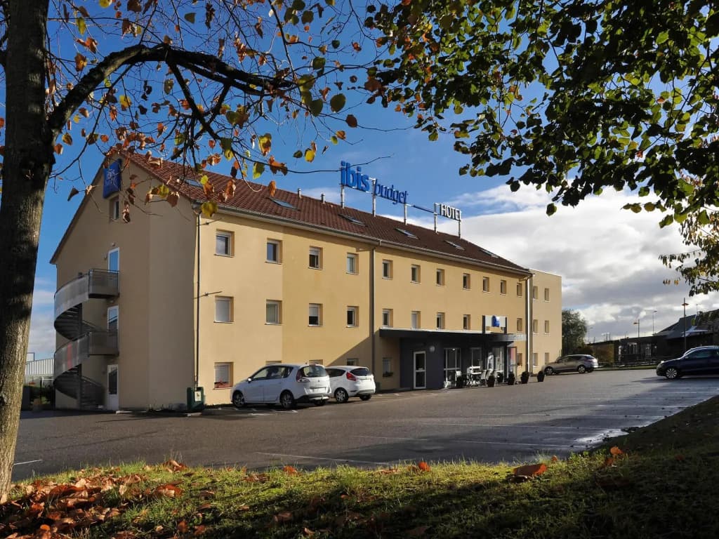 ibis budget Haguenau - Photo 1