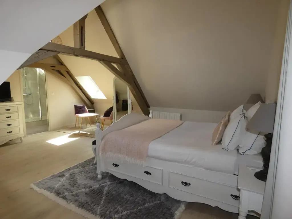 Le Logis St Pere - Photo 1