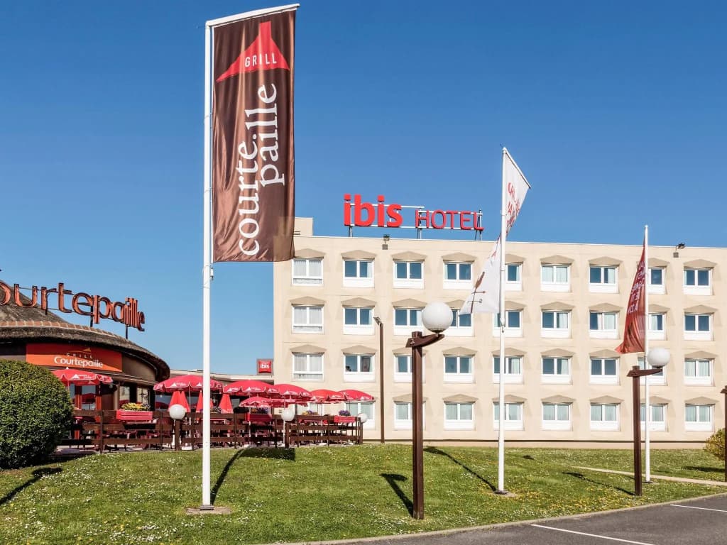 ibis Saint Dizier - Photo 1