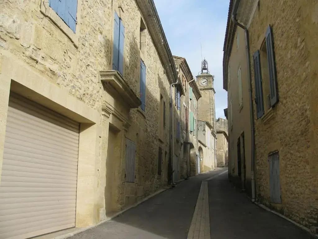 Studio Entre Nîmes et Uzès - Photo 1