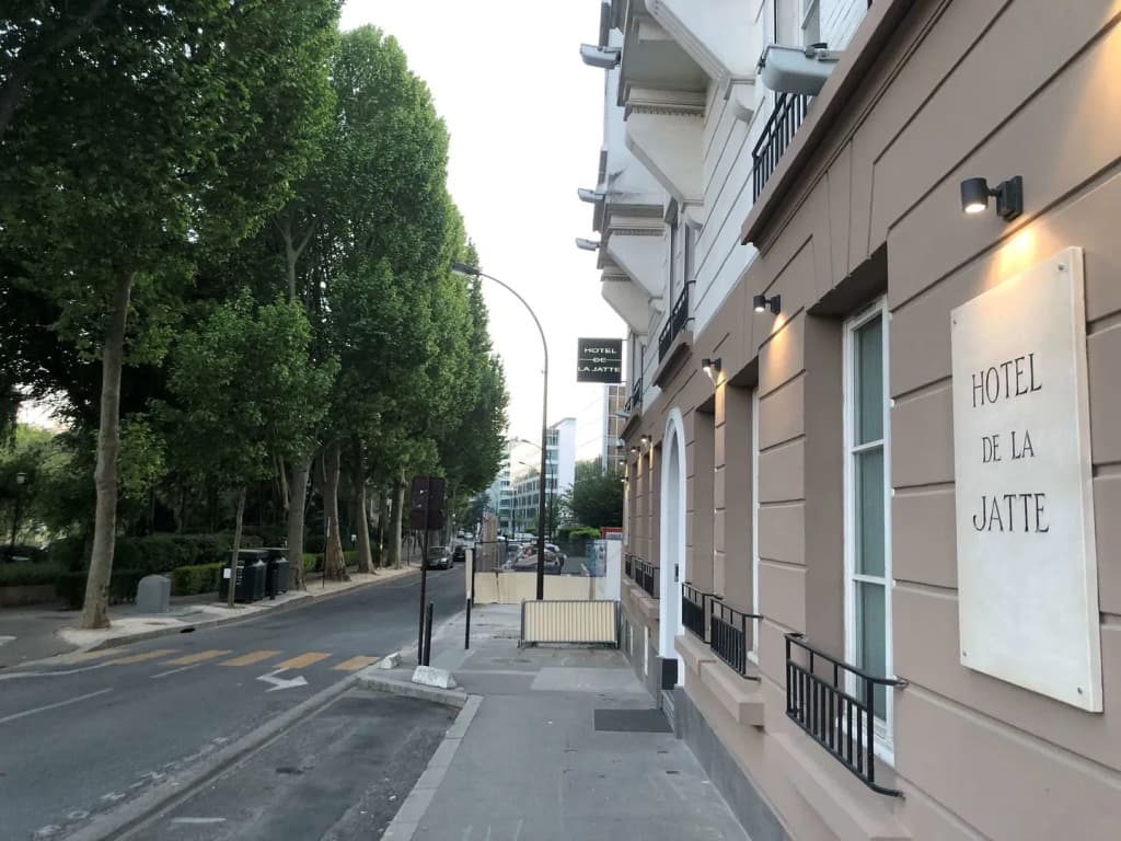 Hotel De La Jatte - Photo 1