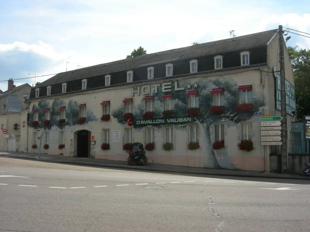 Citotel Avallon Vauban - Photo 1