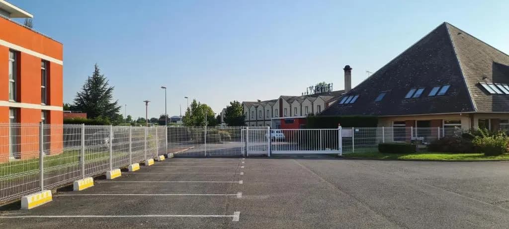 Hostellerie Saint Vincent Beauvais Aéroport - Photo 1