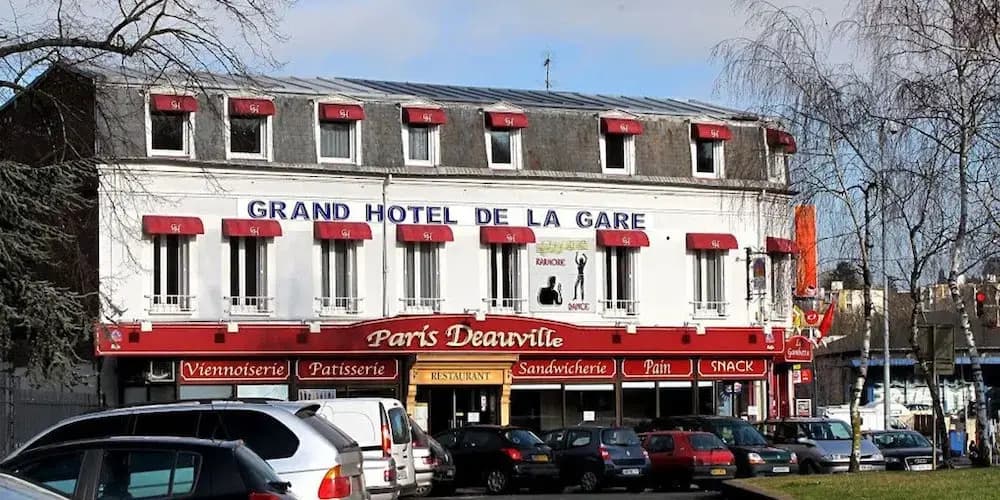 Grand Hôtel De La Gare - Photo 1
