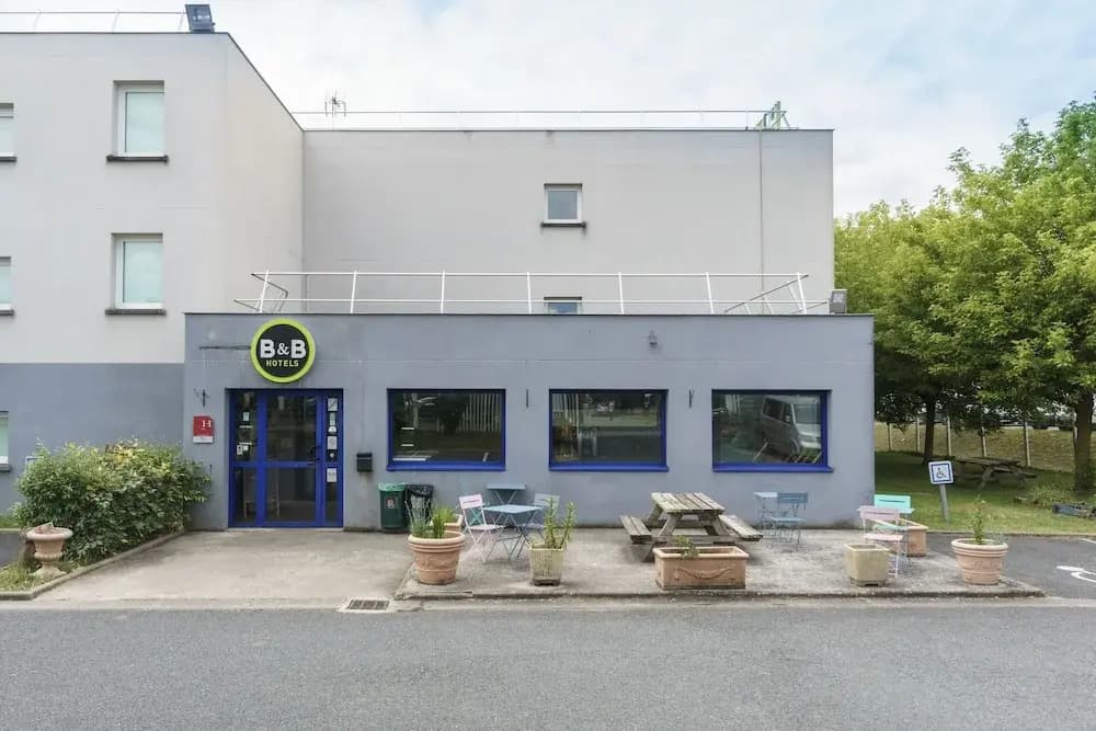 Ibis Budget Chateauroux Déols - Photo 1