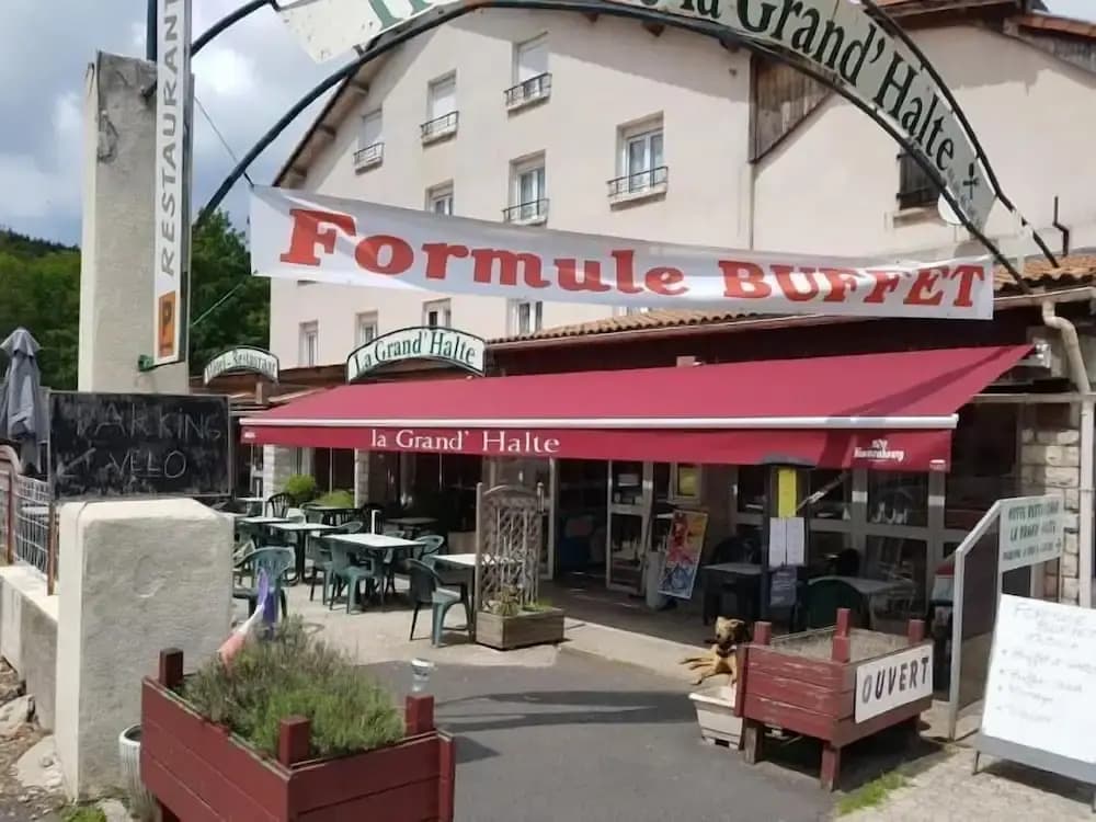 Hotel La Grand Halt - Photo 1