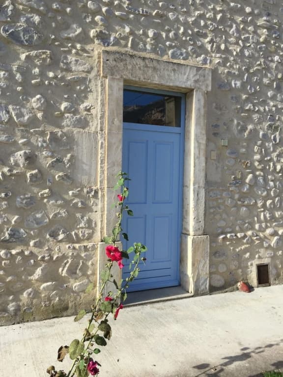 Domaine La Pique - Photo 1