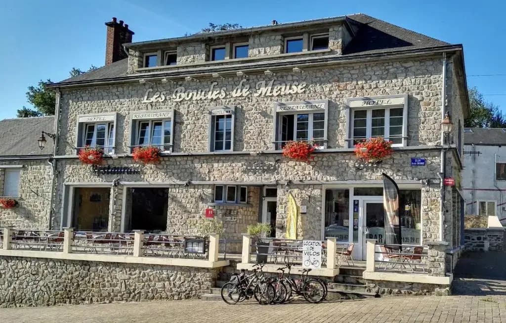 Hôtel les Boucles de Meuse - Photo 1