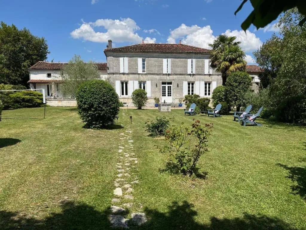 1854 Chassors - Photo 1