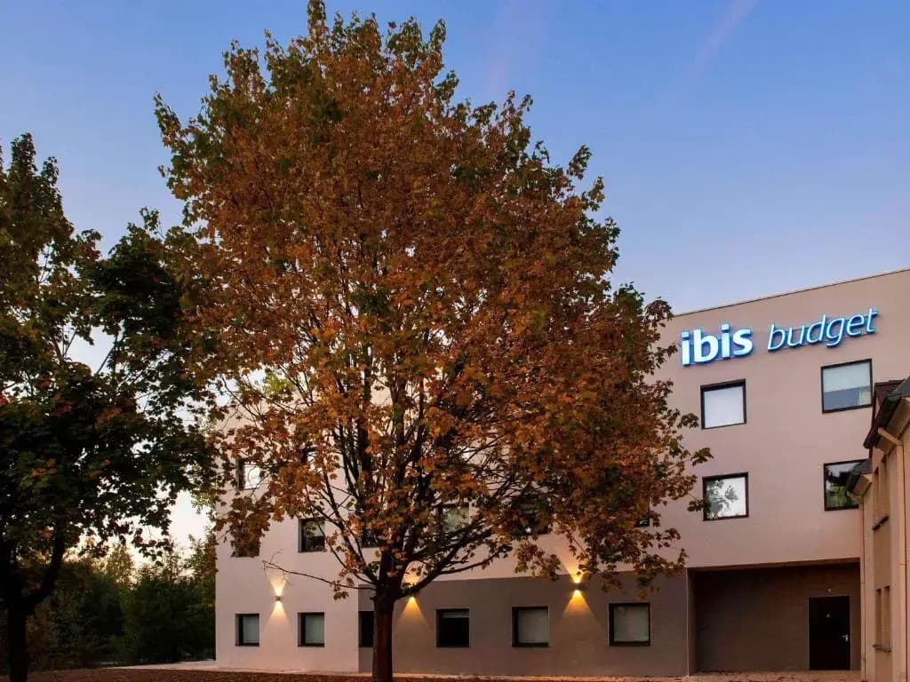 ibis budget Château-Thierry - Photo 1