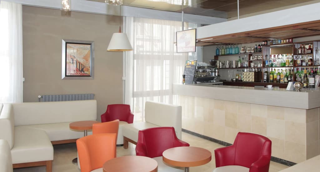 Hotel Sainte Suzanne - Photo 1