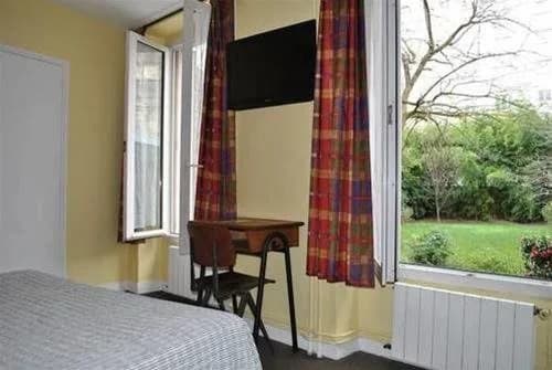 Hôtel des Jardins - Photo 1