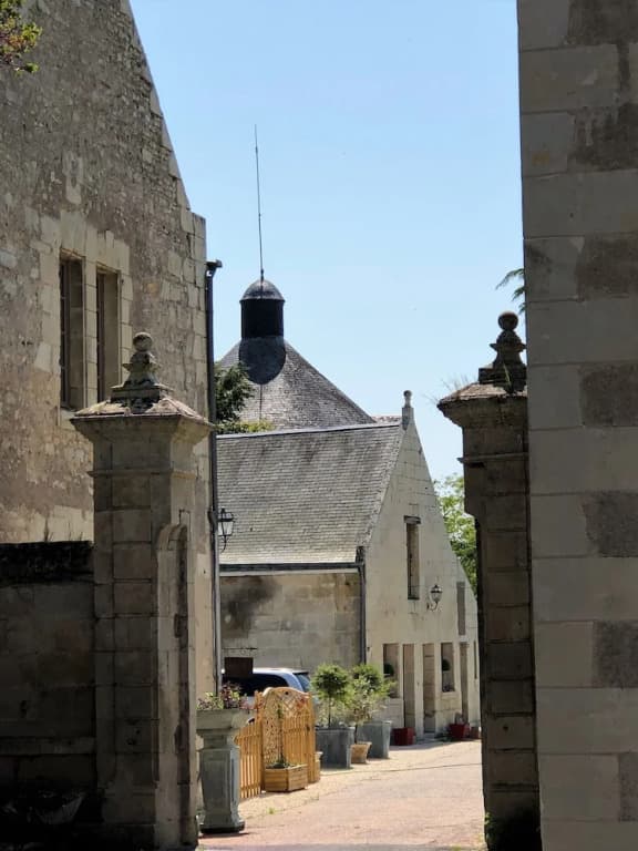 Cottage du chateau for 4 people – 90 m²- 2 bedrooms – 2 bathrooms – pool - Photo 1