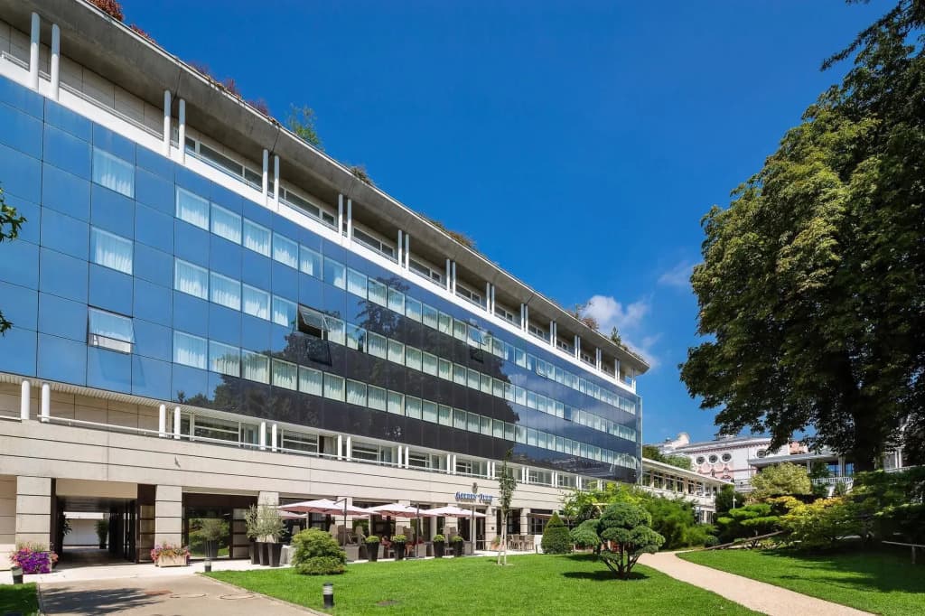 Golden Tulip Aix les Bains - Photo 1