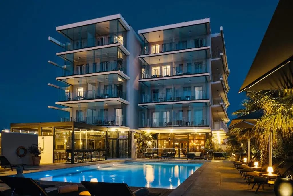 Hôtel Mercure Toulon La Seyne-Sur-Mer - Photo 1