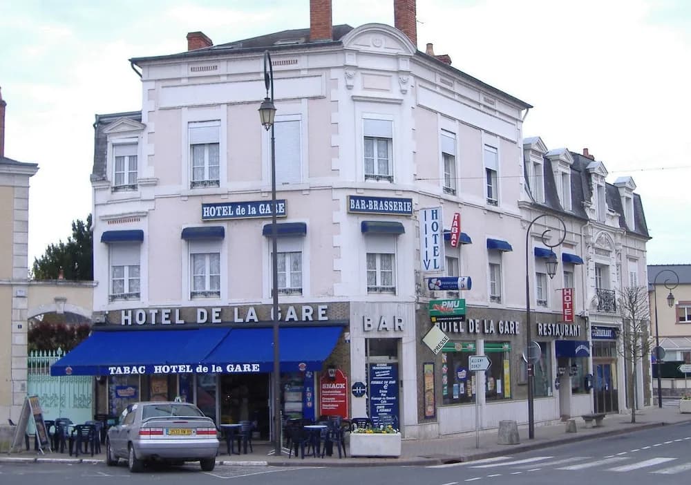 Hotel de la gare - Photo 1