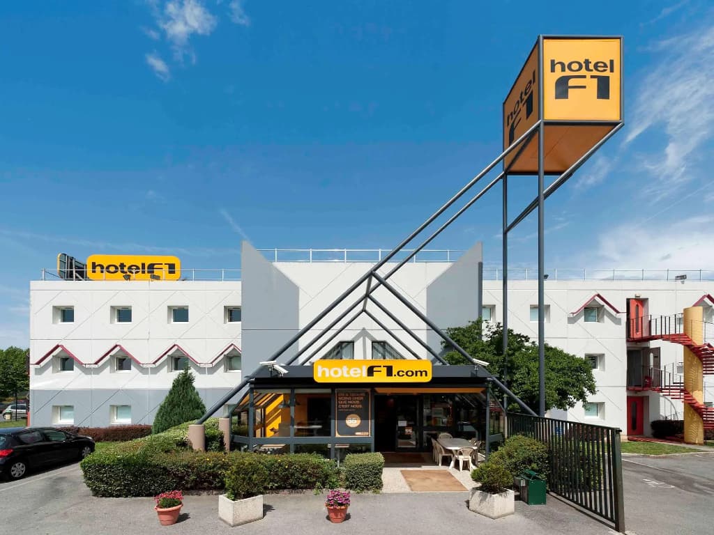 hotelF1 Pontarlier - Photo 1