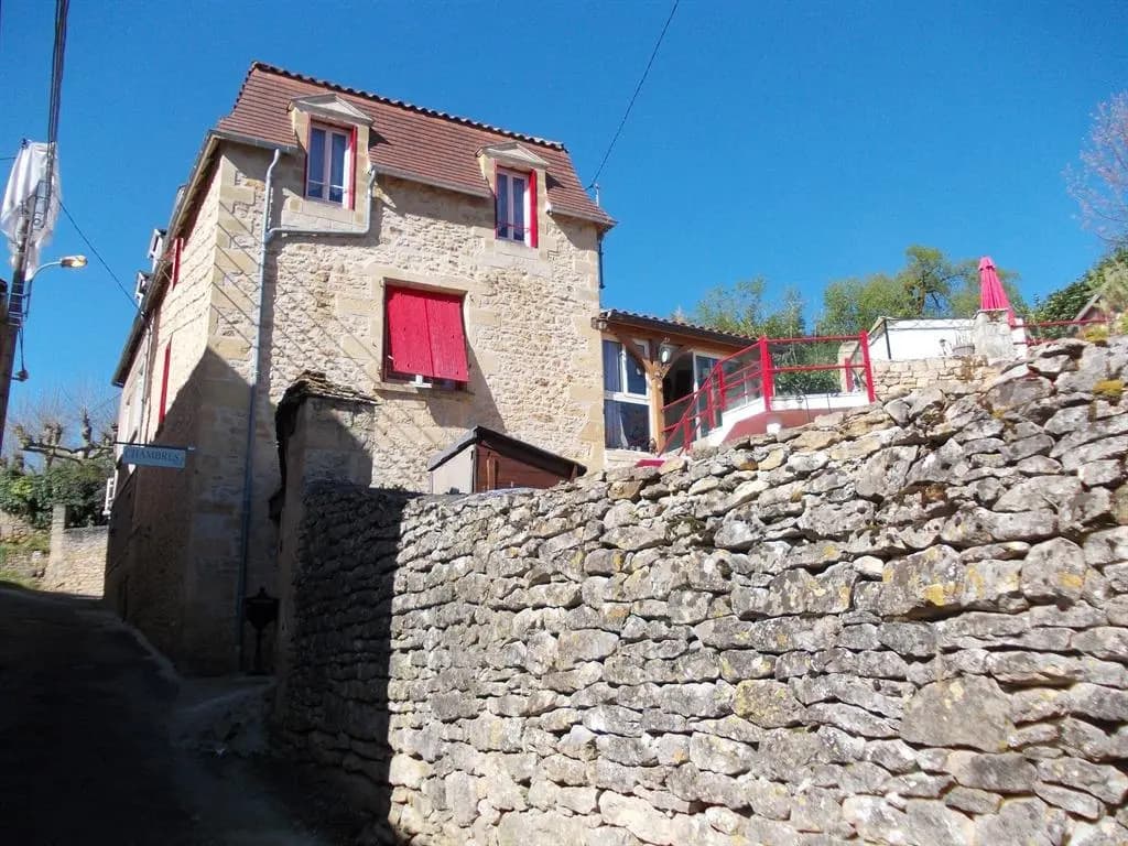 Au Soleil Levant Homestay - Photo 1