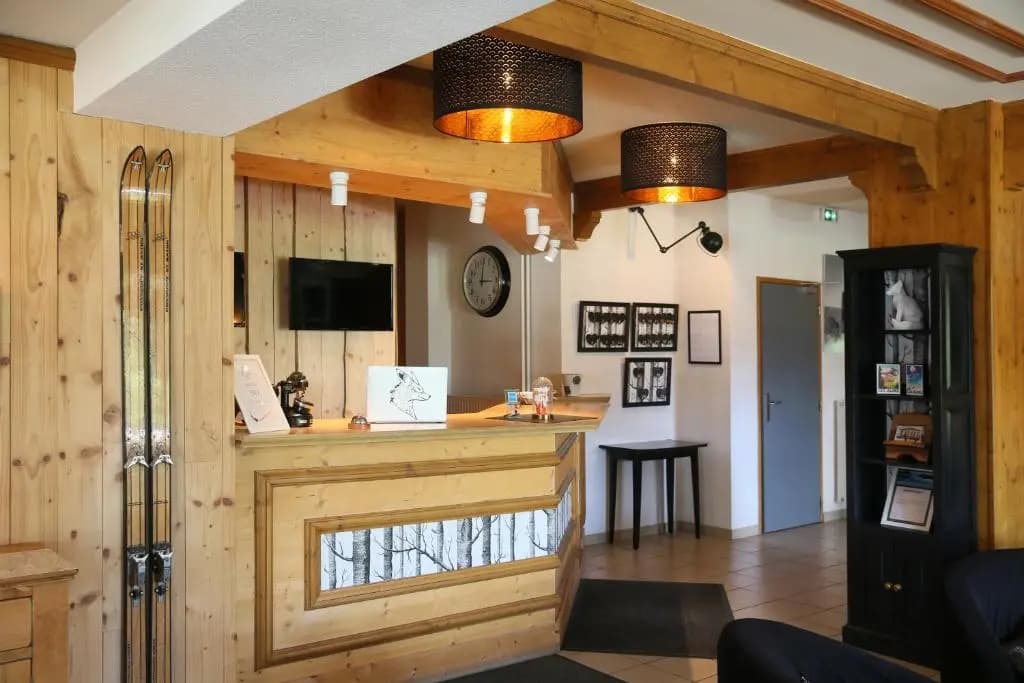 Hôtel Restaurant La Buffe - Photo 1