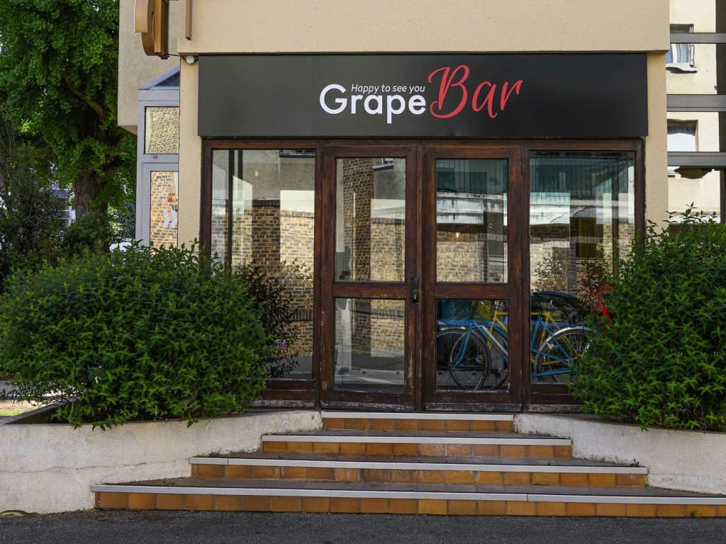 Greet Hotel Evreux Centre - Route de Normandie by Accor - Photo 1