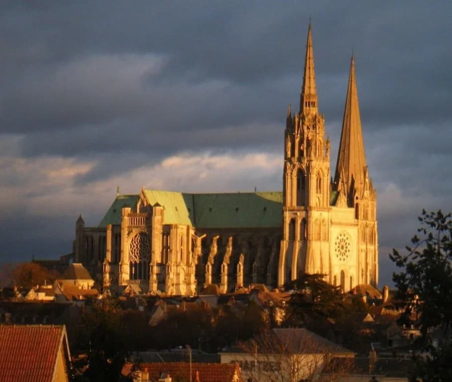 ACE Hôtel Chartres - Photo 1