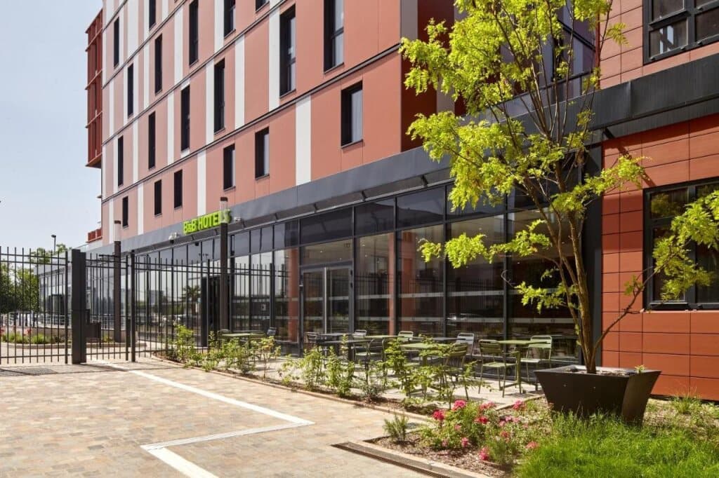 B&B HOTEL Argenteuil - Photo 1