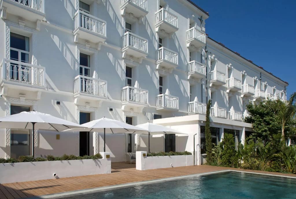 Grand Hotel Des Sablettes Plage, Curio Collection By Hilton - Photo 1