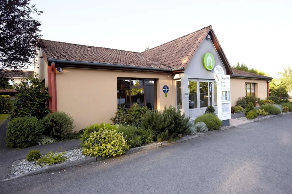 Campanile NATURE - Cahors - Photo 1