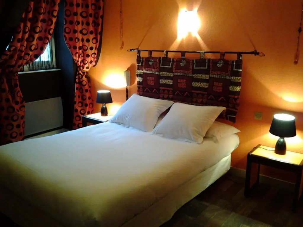 Htel de la Tour de lHorloge - Photo 1