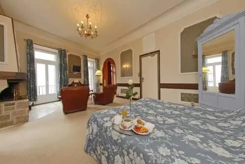 Grand hotel de la poste - Photo 1