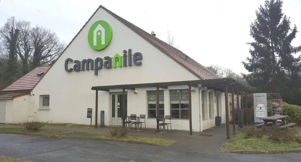 Campanile Chantilly - Photo 1