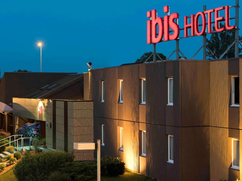ibis Montbeliard - Photo 1