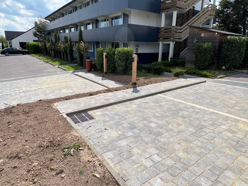 Kyriad Lisieux - Photo 1