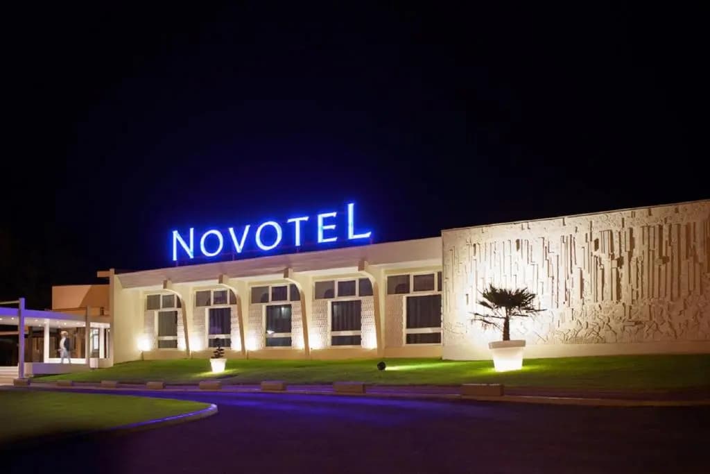 Novotel Fontainebleau Ury - Photo 1