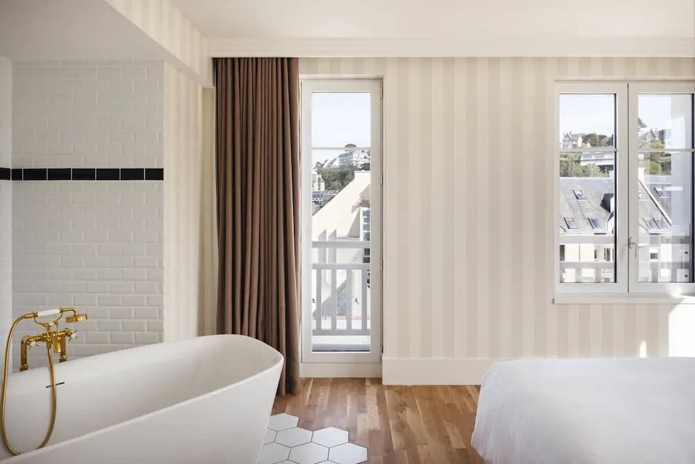 Grand Hôtel Perros-Guirec - Photo 1