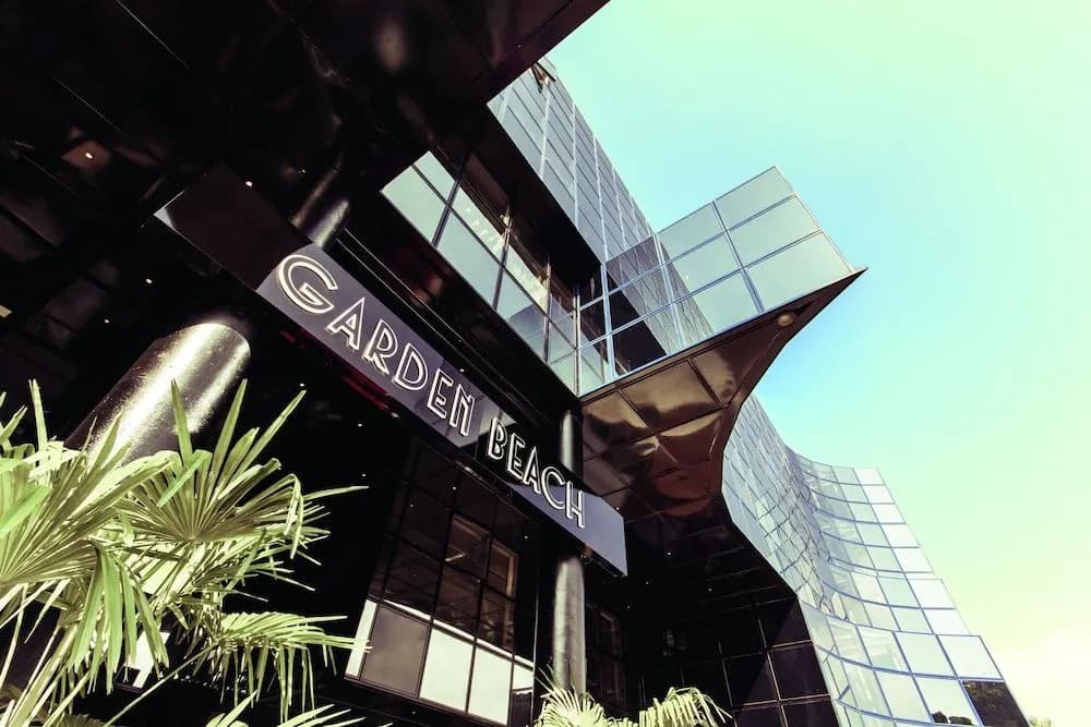 Garden Beach Hotel - Photo 1