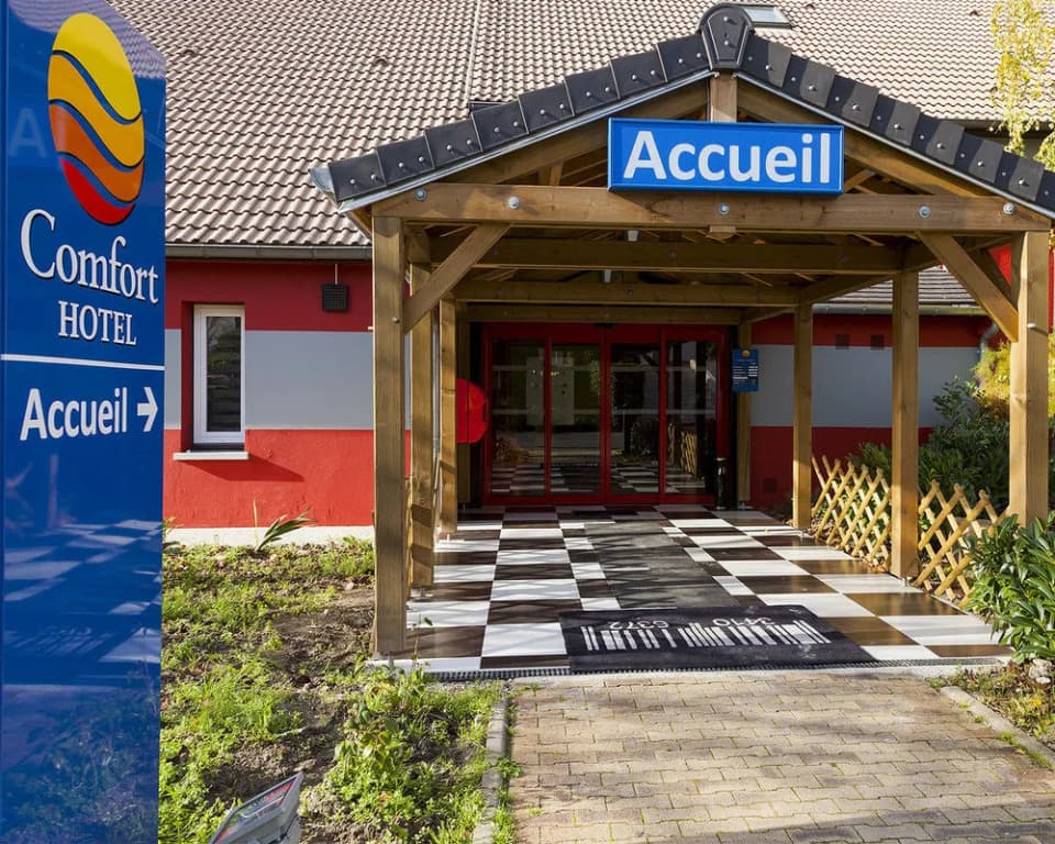 hotelF1 Bretigny Sur Orge - Photo 1